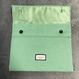 Gucci cosmetics bag